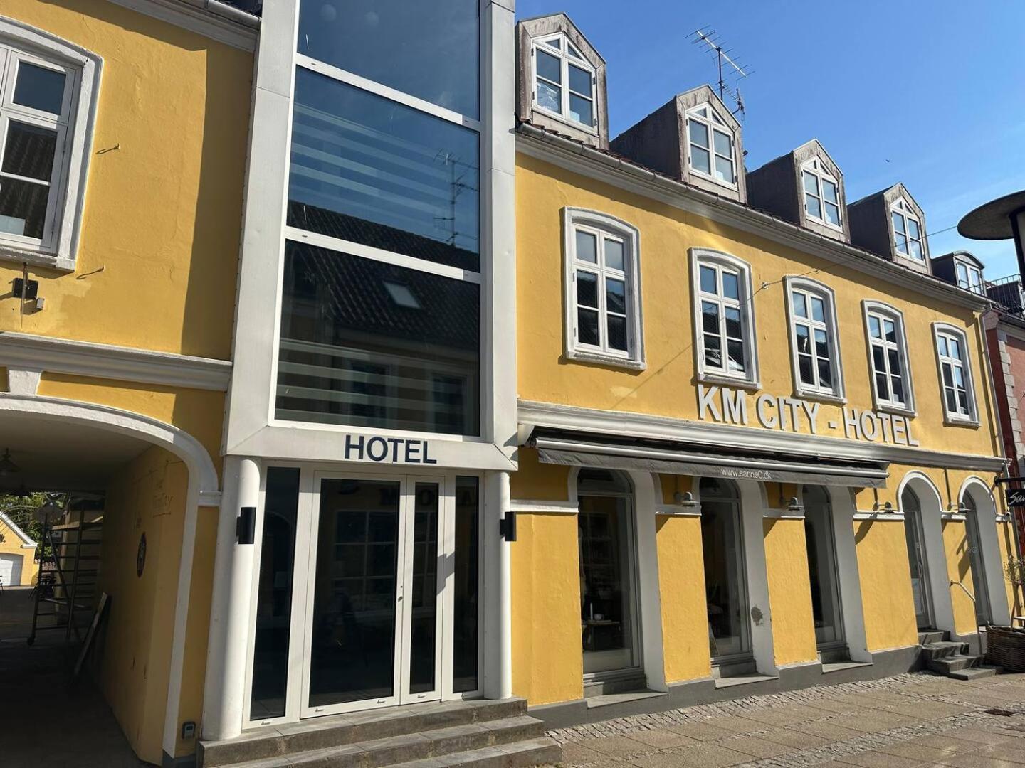 Cozy Double Room 3 On Pedestrian Street Saeby Exterior photo